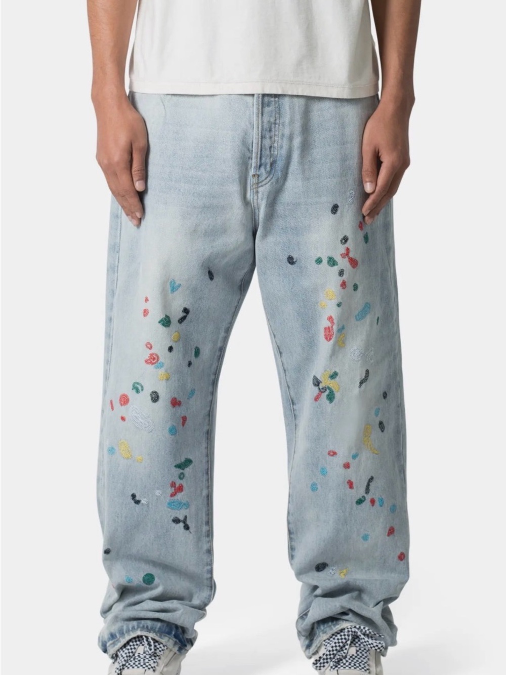 MNML Embroidered Abstract Shape Light Wash Denim Jeans Size 33 Light Blue